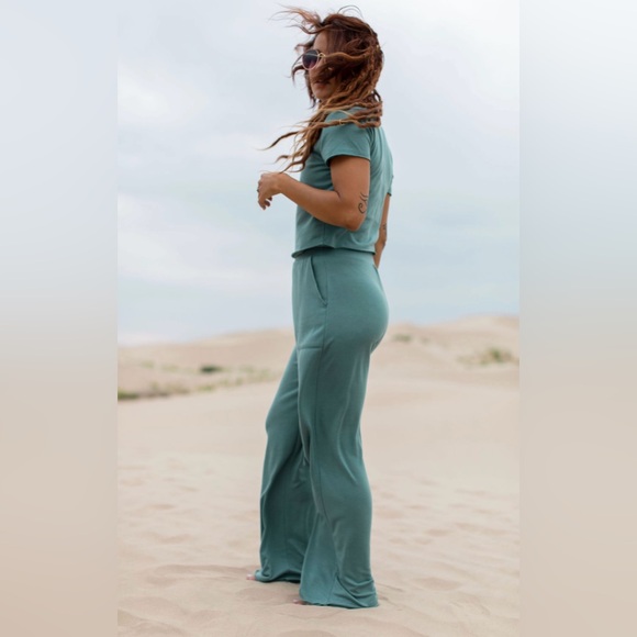 Savvi Courtney Set in Teal Green - Picture 8 of 16